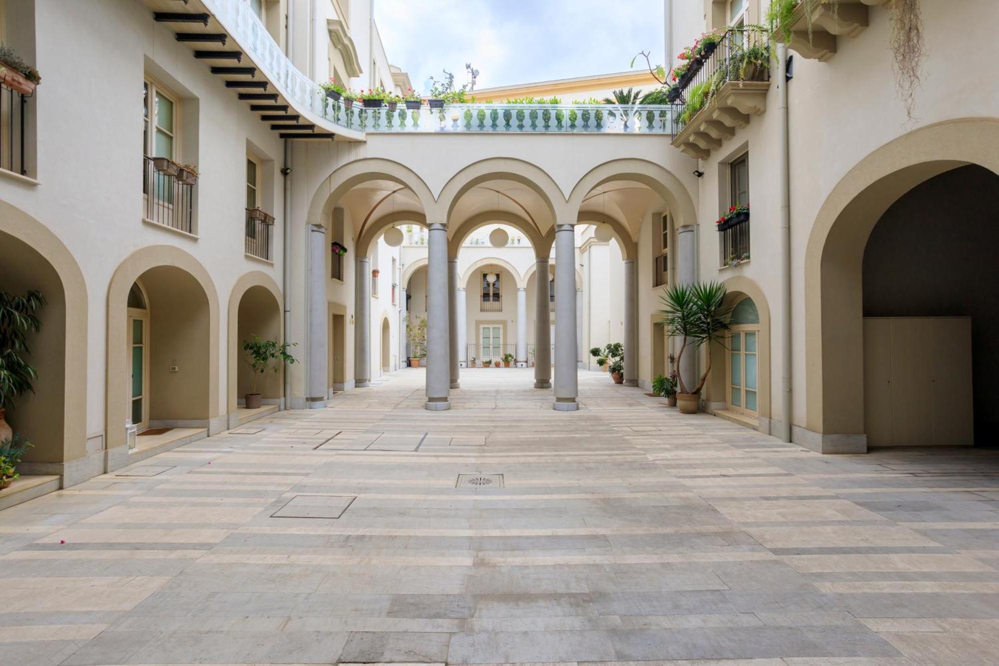 Tomasi Apartment Palermo Buitenkant foto